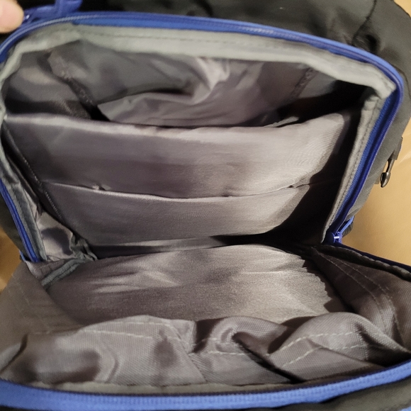 New Staples Accordion Backpack - Picture 3 of 7